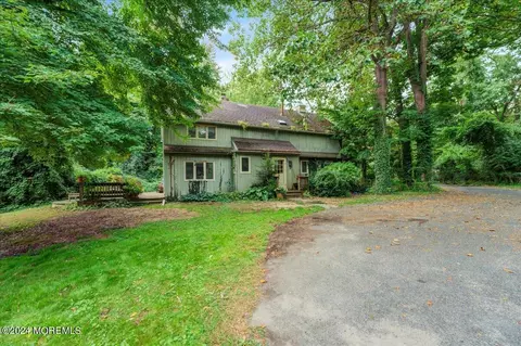 145 Browns Dock Rd, Atlantic Highlands, NJ 07716