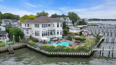 1121 Sampson Rd, Point Pleasant, NJ 08742