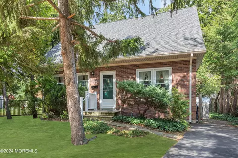 802 Oak Rd, Brielle, NJ 08730
