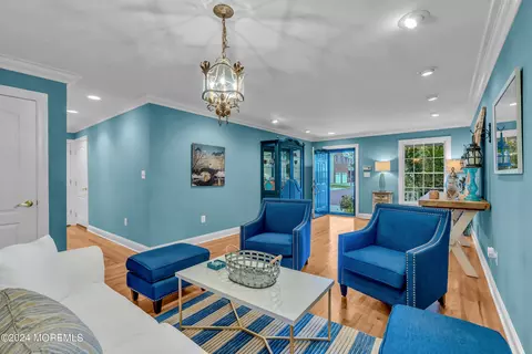 5 Oceanside Ct, Spring Lake Heights, NJ 07762