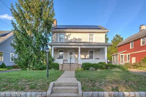 17 Club Pl, Freehold, NJ 07728