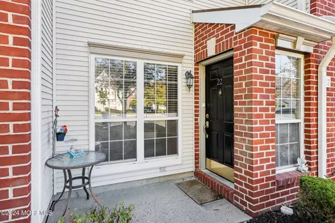 22 Tanya Cir #5105, Ocean, NJ 07712