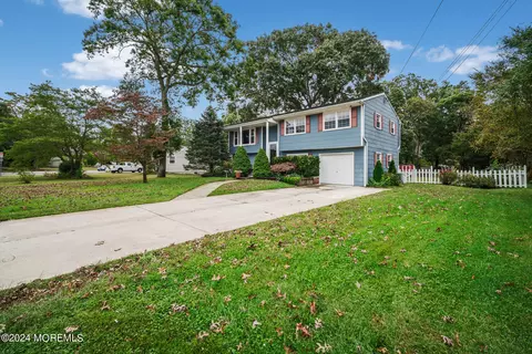 2300 Oak Ave, Northfield, NJ 08225