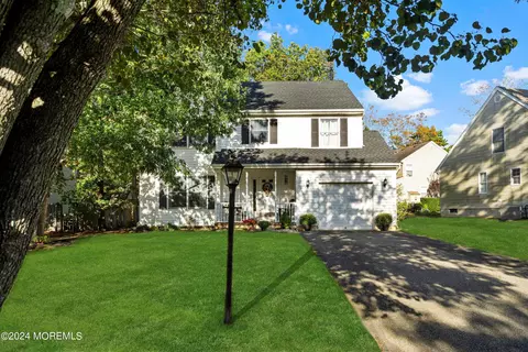 347 Winding Oak Trl, Manahawkin, NJ 08050