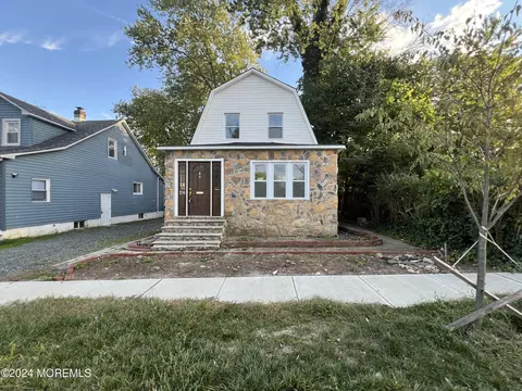 42 Ford Ave, Freehold, NJ 07728