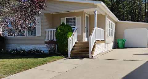 1010 Fernwood Way, Whiting, NJ 08759