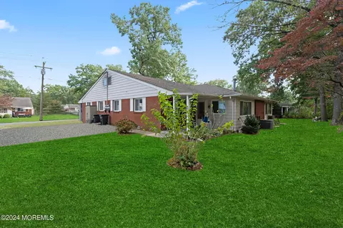 15 Robin St #D, Manchester, NJ 08759