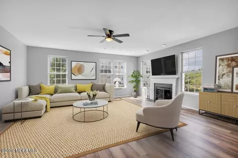 7701 Juniper Ln, Palmyra, NJ 08065