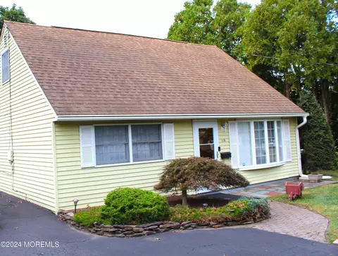 Exterior - 115 Beacon Ave, Ewing, NJ 08618 photo 2 of 5