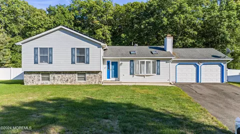 6 Yellowwood Ct, Jackson, NJ 08527