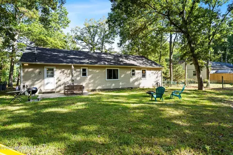 Exterior - 475 Beech Ave, Galloway, NJ 08205 photo 4 of 4