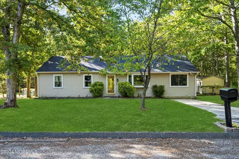 475 Beech Ave, Galloway, NJ 08205