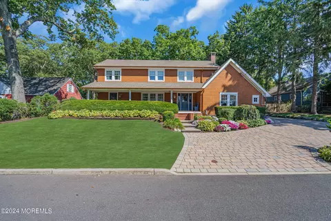 111 Laurel Ave, Toms River, NJ 08753