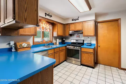 229 Cherokee Trl, Forked River, NJ 08731 photo 8