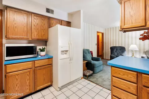 229 Cherokee Trl, Forked River, NJ 08731 photo 9