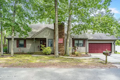 229 Cherokee Trl, Forked River, NJ 08731