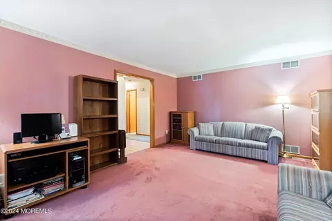229 Cherokee Trl, Forked River, NJ 08731 photo 12