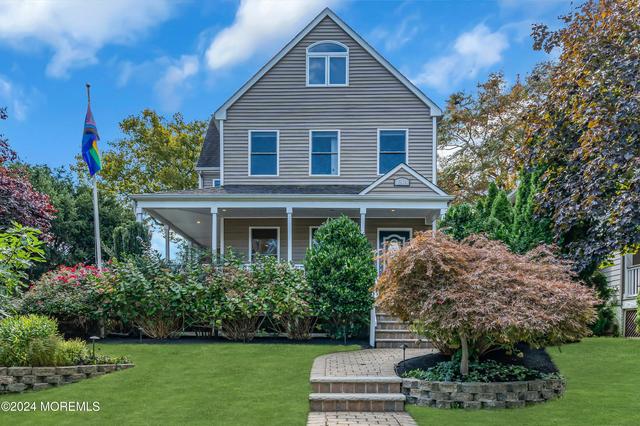 1304 3rd Ave, Asbury Park, NJ 07712 | MLS# 22429345 | 32 Photos - Movoto