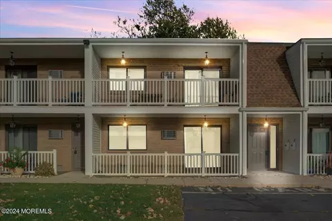 119 Avery Ave #J26, Long Branch, NJ 07740