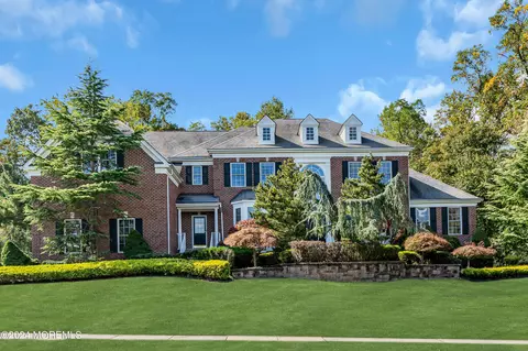7 Wolcott Ct, Marlboro, NJ 07746