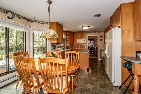 Dining - 75 Maxim Dr, Forked River, NJ 08731 photo 2 of 3
