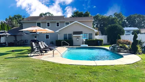 Exterior - 55 Old Bridge Dr, Howell, NJ 07731 photo 5 of 18