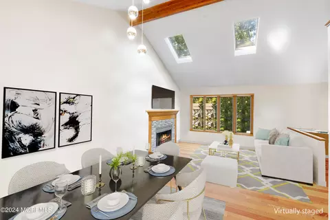 Dining - 611 Center St, Forked River, NJ 08731 photo 1 of 1