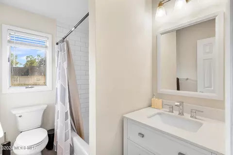 Bath - 611 Center St, Forked River, NJ 08731 photo 1 of 2