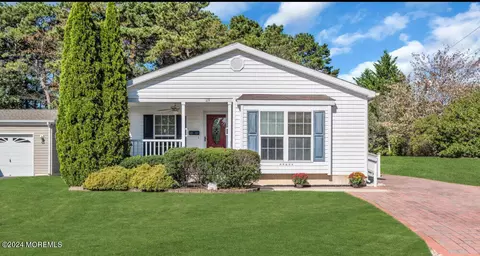 119 Oak Ridge Ln, Manahawkin, NJ 08050
