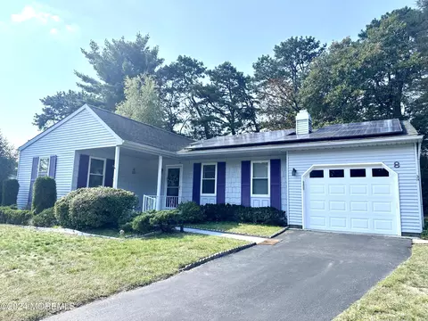 8 Valley Ct #54A, Whiting, NJ 08759
