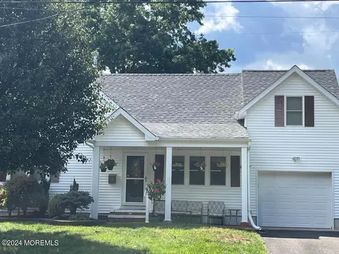24 Villanova Dr, Jackson, NJ 08527