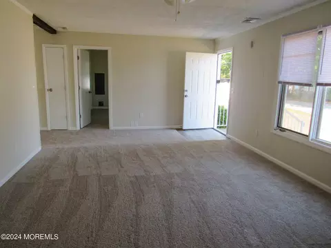 Living - 765 Pine Dr, Brick, NJ 08723 photo 2 of 2