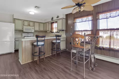 229 Freeport Blvd, Berkeley, NJ 08721 photo 5