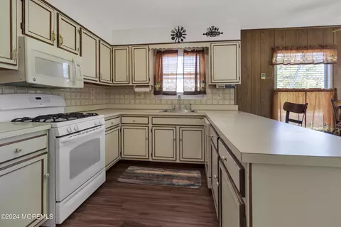 229 Freeport Blvd, Berkeley, NJ 08721 photo 7