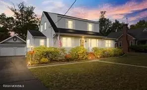 65 Elizabeth St, Pemberton, NJ 08068