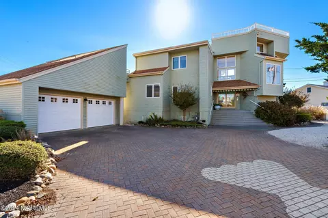 184 Nautilus Dr, Long Beach Township, NJ 08008