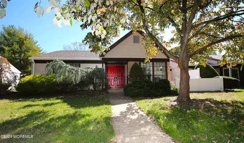 585 Kevin Ct # A, Manchester, NJ 08759