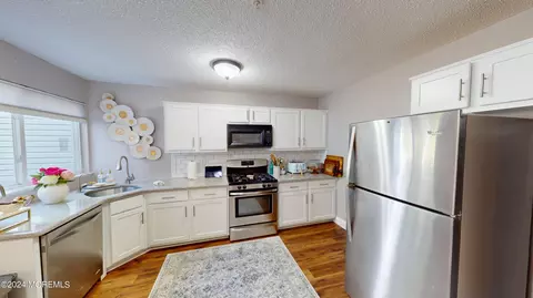 511 Schley Ave, Toms River, NJ 08755