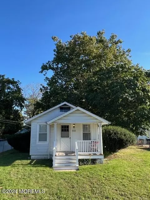 3030 W Bangs Ave, Neptune City, NJ 07753