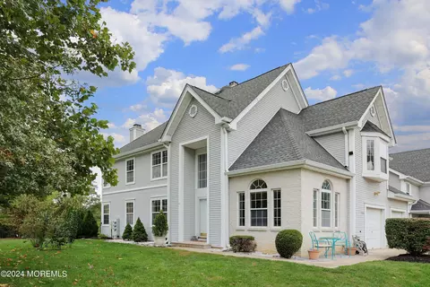 3906 Galloping Hill Ln, Toms River, NJ 08755