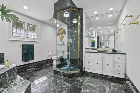 Bath - 154 Rumson Rd, Rumson, NJ 07760 photo 1 of 2