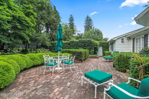 Exterior - 154 Rumson Rd, Rumson, NJ 07760 photo 6 of 12