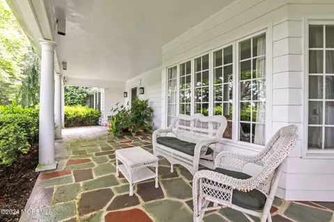 Exterior - 154 Rumson Rd, Rumson, NJ 07760 photo 4 of 12