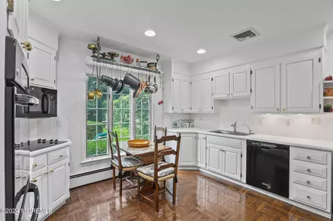 Kitchen - 154 Rumson Rd, Rumson, NJ 07760 photo 1 of 2
