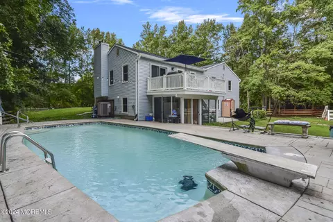 140 Long Swamp Rd, New Egypt, NJ 08533