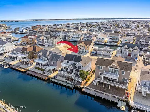 44 Ruth Dr, Manahawkin, NJ 08050