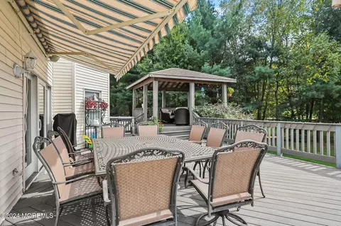 Exterior - 6 Emerald Ct, Freehold, NJ 07728 photo 8 of 13