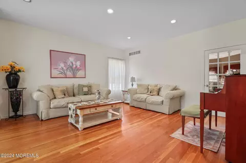 Other - 6 Emerald Ct, Freehold, NJ 07728 photo 1 of 8