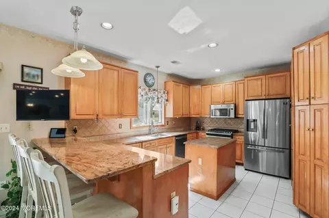 Kitchen - 6 Emerald Ct, Freehold, NJ 07728 photo 1 of 3