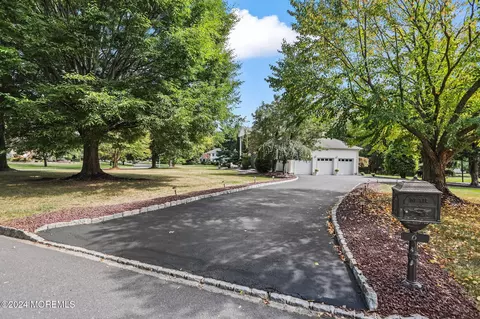 Exterior - 6 Emerald Ct, Freehold, NJ 07728 photo 11 of 13
